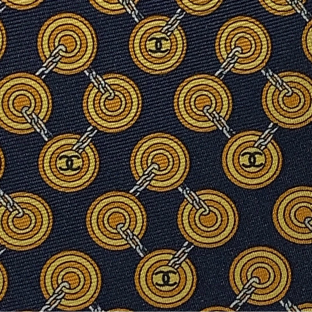 CHANEL navy/golden yellow SILK necktie CRAVAT CC logo CUFFLINK graphic - Picture 2 of 11
